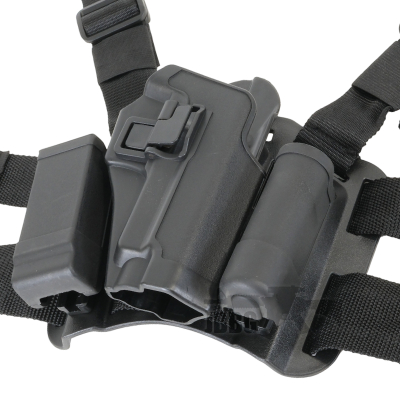 P226 Leg Holster Set 053 with Magazine Pouch and Fittings